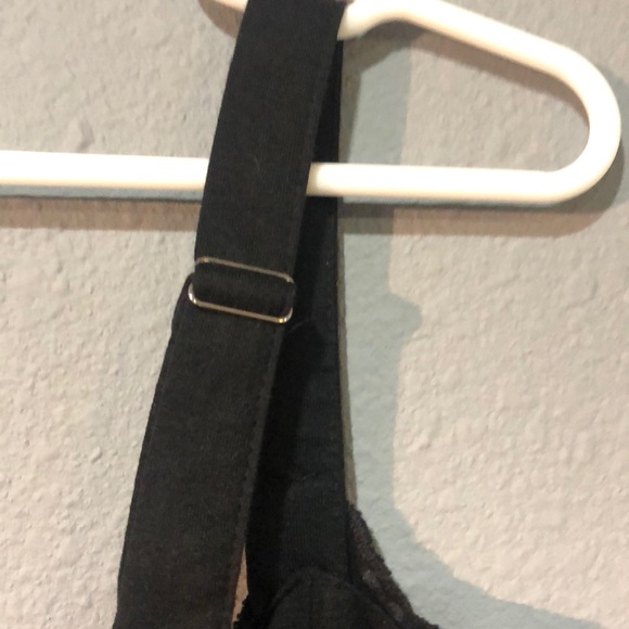 Black crop top - Picture 4 of 5